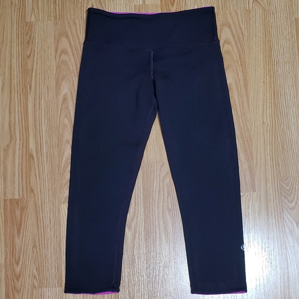 Lululemon size 4 reversible wunder under pull on sports crop leggings black pink - Picture 4 of 15